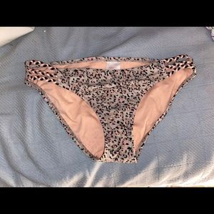 Leopard print bikini bottoms